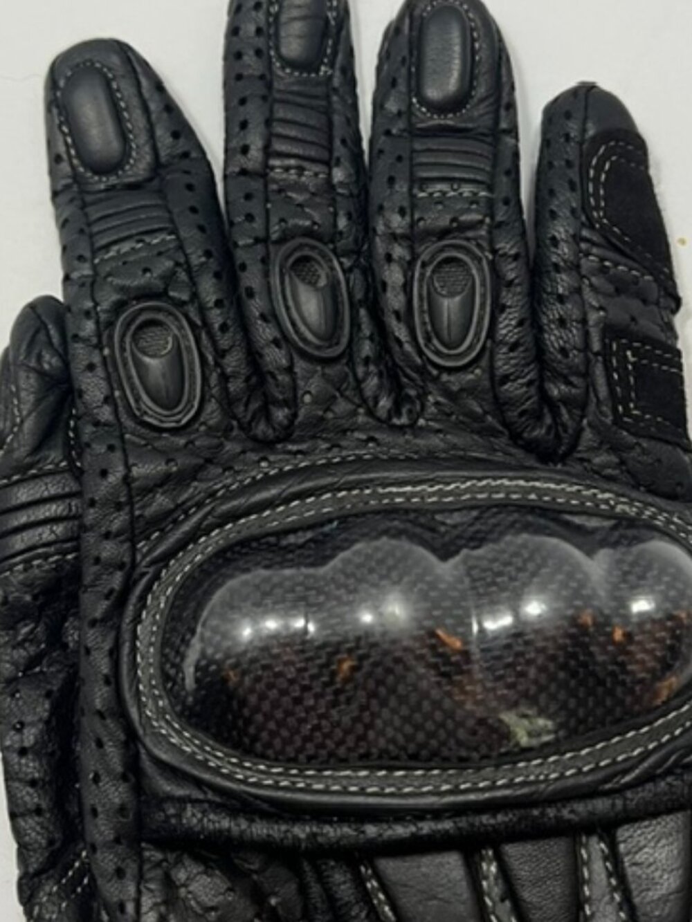Black vented leather motorcycle gloves with molded composite knuckle armor LRG - Picture 8 of 8